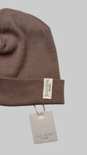Laden Sie das Bild in den Galerie-Viewer, Lui.Liebe SIGNATURE-Beanie