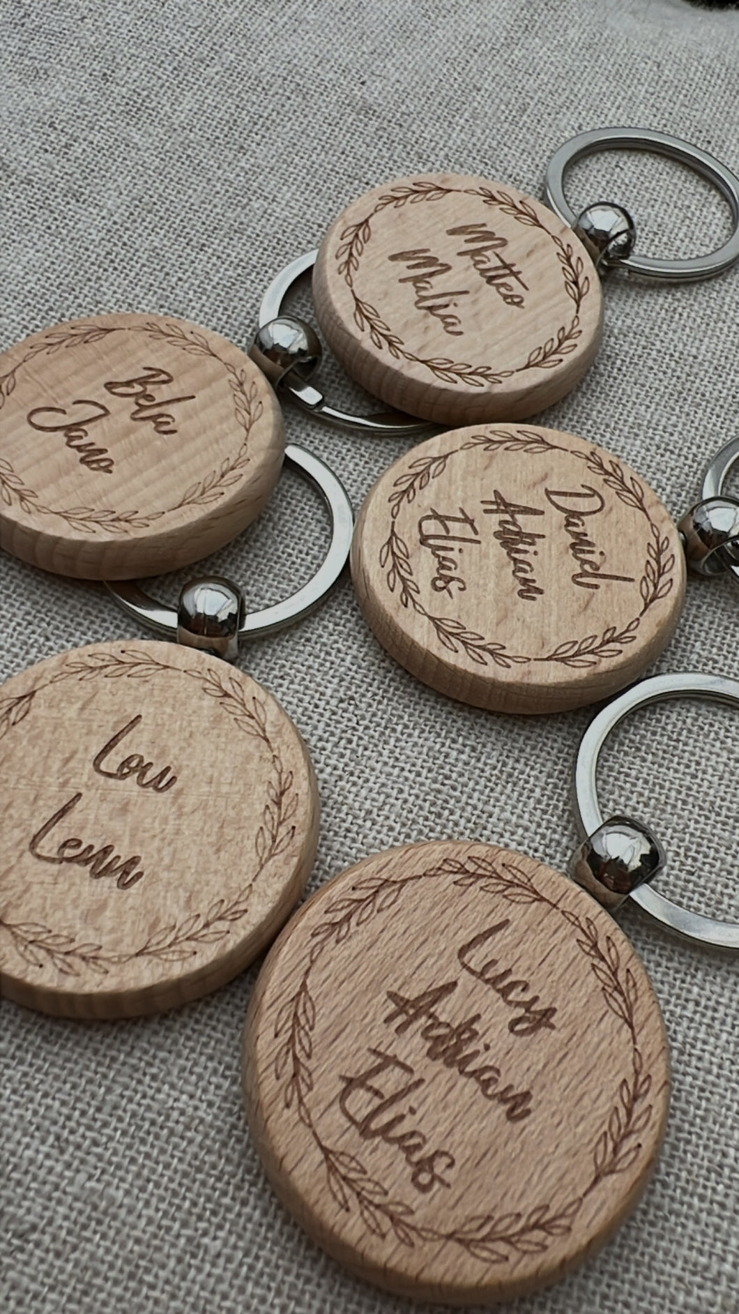 Schlüsselanhänger aus Holz personalisiert – Lui.Liebe Kids