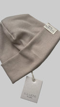 Laden Sie das Bild in den Galerie-Viewer, Lui.Liebe SIGNATURE-Beanie