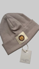 Laden Sie das Bild in den Galerie-Viewer, Lui.Liebe Beanie LÖWE